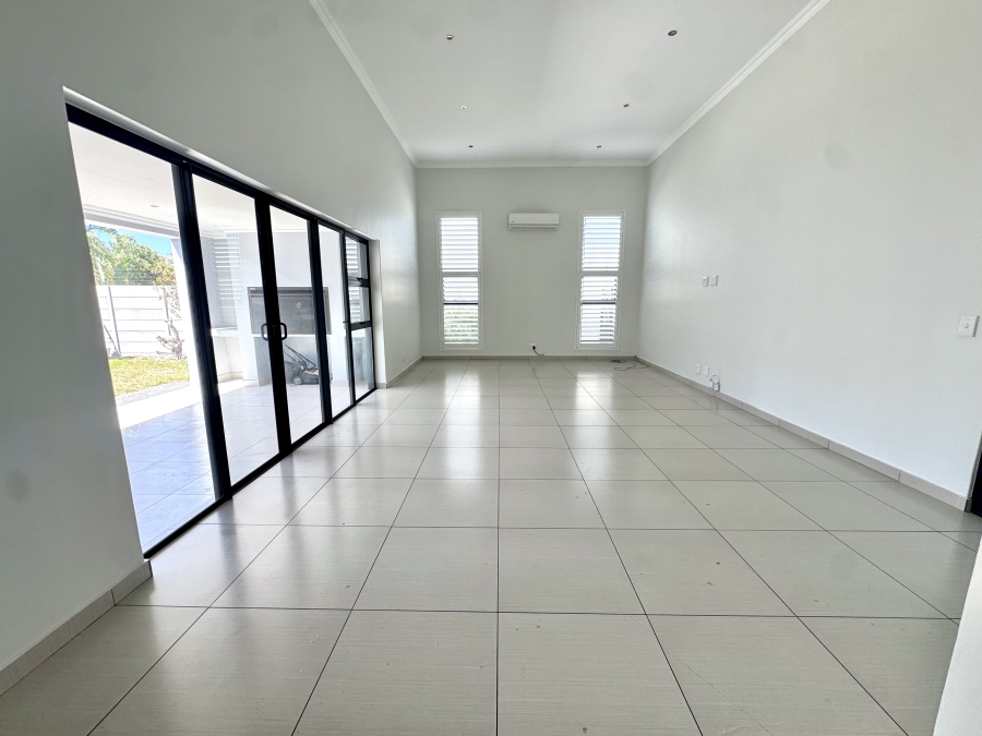 4 Bedroom Property for Sale in Parklands North Western Cape